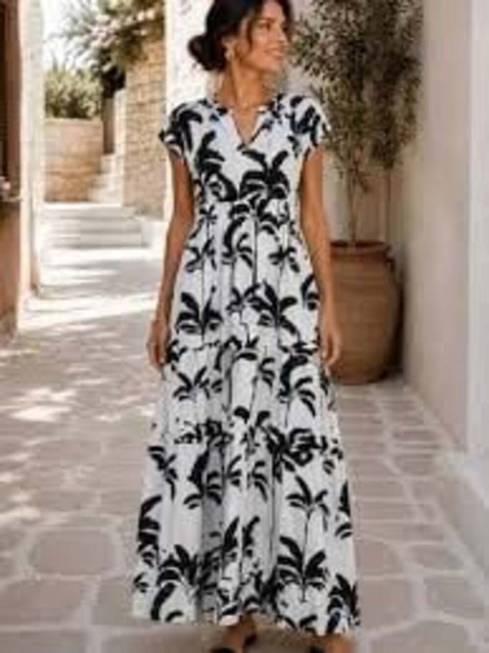 Tahari Black and White Palm Print V-Neck Tiered Linen Maxi Dress Sz M